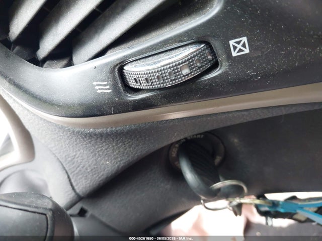 1C4PJLCB4HD236391 Jeep Cherokee Latitude Fwd