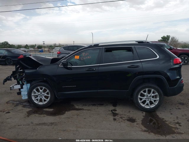 1C4PJLCB4HD236391 Jeep Cherokee Latitude Fwd