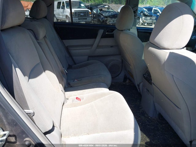 2013 Toyota Highlander Base Plus V6 მანქანა იყიდება აუქციონზე, vin: 5TDBK3EH4DS183618, აუქციონის ნომერი: 45261654