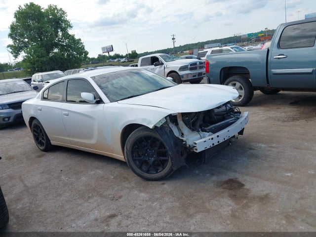 45261658 :رقم المزاد ، 2C3CDXHG5GH332747 vin ، 2016 Dodge Charger Sxt مزاد بيع