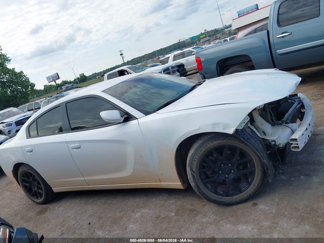45261658 :رقم المزاد ، 2C3CDXHG5GH332747 vin ، 2016 Dodge Charger Sxt مزاد بيع