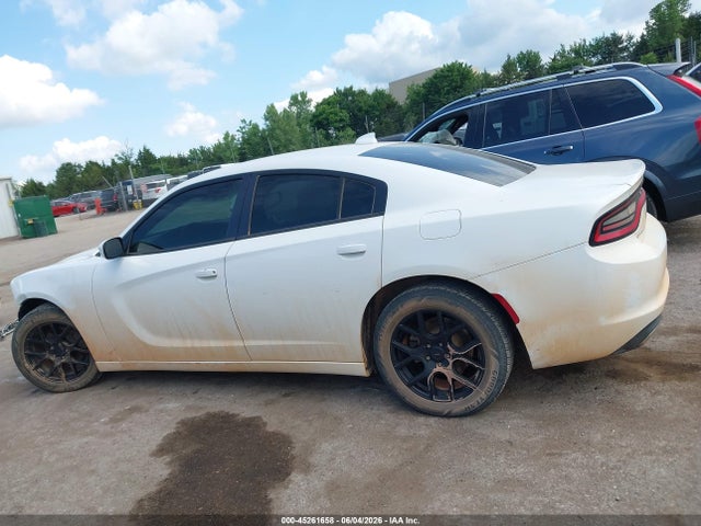 45261658 :رقم المزاد ، 2C3CDXHG5GH332747 vin ، 2016 Dodge Charger Sxt مزاد بيع