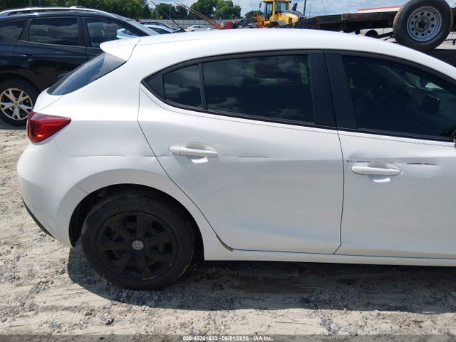 Продаж на аукціоні авто 2015 Mazda Mazda3 I Sport, vin: 3MZBM1K72FM153317, номер лоту: 45261683