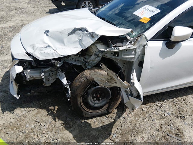 Продаж на аукціоні авто 2015 Mazda Mazda3 I Sport, vin: 3MZBM1K72FM153317, номер лоту: 45261683