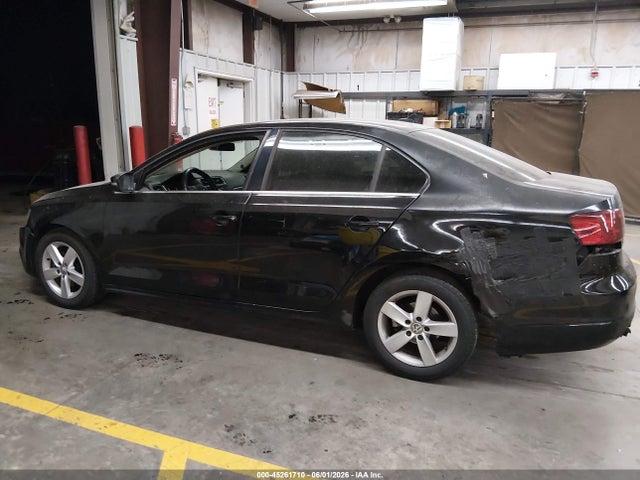2013 Volkswagen Jetta 2.0l Tdi მანქანა იყიდება აუქციონზე, vin: 3VWLL7AJ8DM410582, აუქციონის ნომერი: 45261710
