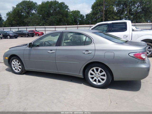 45261756 :رقم المزاد ، JTHBF30G325023332 vin ، 2002 Lexus Es 300 مزاد بيع