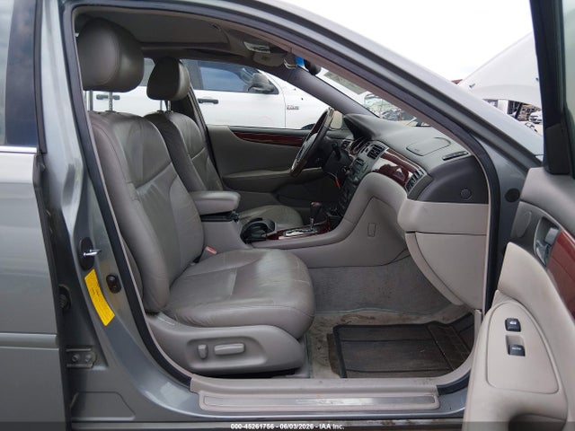45261756 :رقم المزاد ، JTHBF30G325023332 vin ، 2002 Lexus Es 300 مزاد بيع