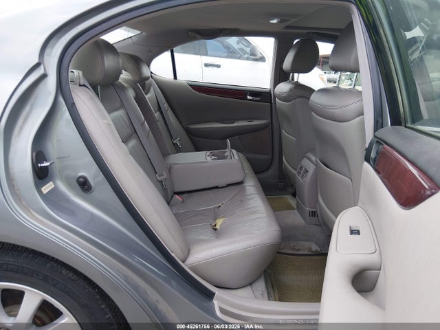 45261756 :رقم المزاد ، JTHBF30G325023332 vin ، 2002 Lexus Es 300 مزاد بيع