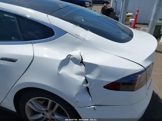 Tesla Model S P85 2014 5YJSA1H14EFP33511 Image 6