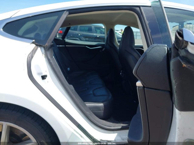 Tesla Model S P85 2014 5YJSA1H14EFP33511 Image 8