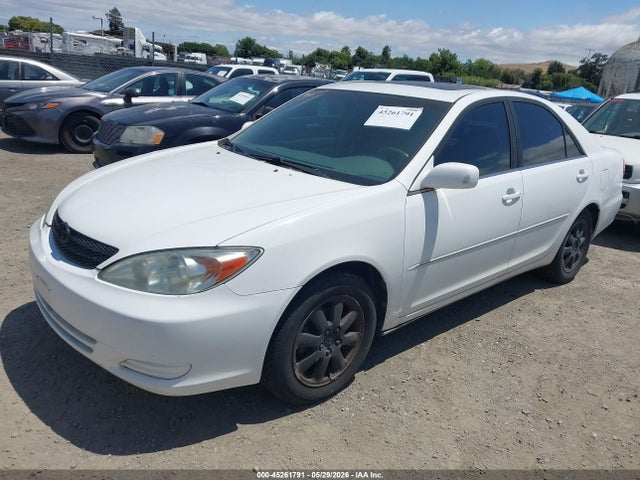 2002 Toyota Camry Xle მანქანა იყიდება აუქციონზე, vin: JTDBE30K520081299, აუქციონის ნომერი: 45261791