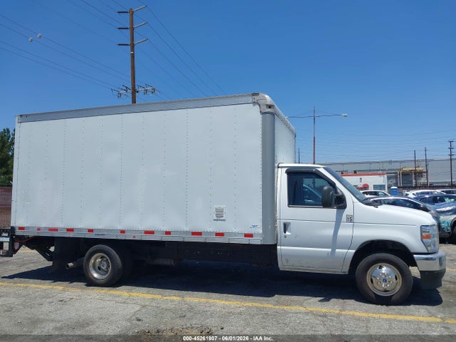 45261807 :رقم المزاد ، 1FDWE3FN3RDD00410 vin ، 2024 Ford E-350 Cutaway مزاد بيع