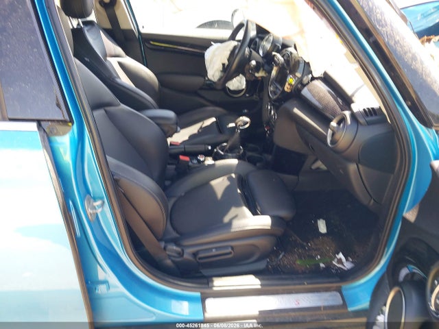 45261845 :رقم المزاد ، WMWXU3C53F2B59006 vin ، 2015 Mini Hardtop Cooper S مزاد بيع