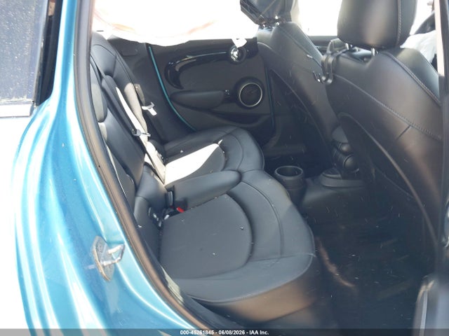 45261845 :رقم المزاد ، WMWXU3C53F2B59006 vin ، 2015 Mini Hardtop Cooper S مزاد بيع