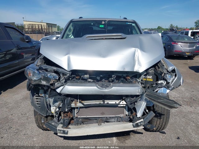 45261849 :رقم المزاد ، JTEBU5JR7J5505959 vin ، 2018 Toyota 4runner Trd Off Road Premium مزاد بيع