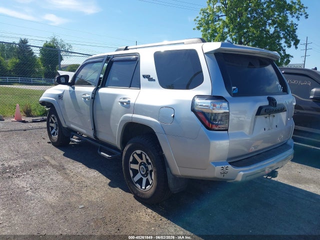 45261849 :رقم المزاد ، JTEBU5JR7J5505959 vin ، 2018 Toyota 4runner Trd Off Road Premium مزاد بيع