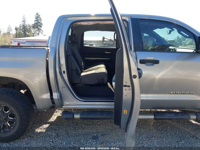 5TFDY5F14FX444165 Toyota Tundra Sr5 5.7l V8