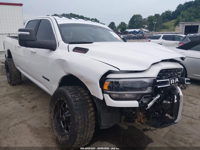2024 Ram 3500 Big Horn  4x4 6'4 Box მანქანა იყიდება აუქციონზე, vin: 3C63R3DJ0RG337338, აუქციონის ნომერი: 45261853