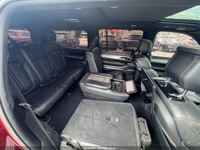 2022 Jeep Grand Wagoneer Series Iii 4x4 მანქანა იყიდება აუქციონზე, vin: 1C4SJVGJ2NS144713, აუქციონის ნომერი: 45261861