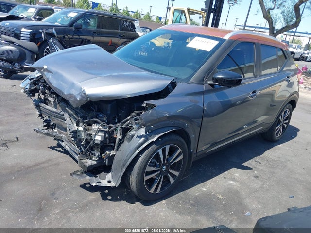 Nissan KICKS SR 2018 3N1CP5CU2JL504576 Image 2