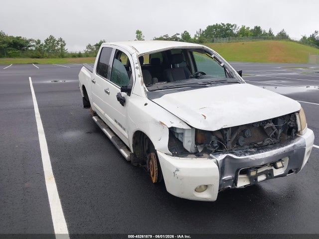 45261879 :رقم المزاد ، 1N6AA0ED1BN313042 vin ، 2011 Nissan Titan Sv مزاد بيع