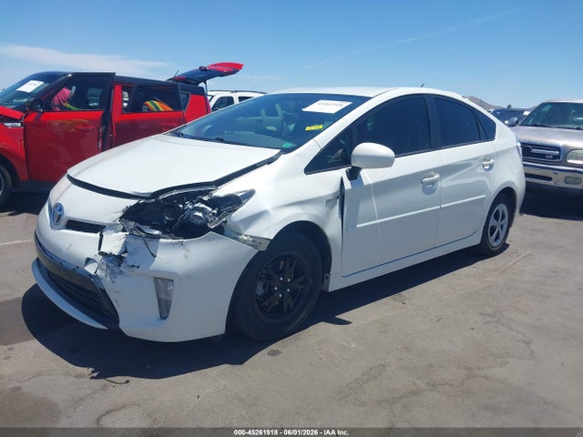 45261918 :رقم المزاد ، JTDKN3DU5F0439647 vin ، 2015 Toyota Prius Two مزاد بيع