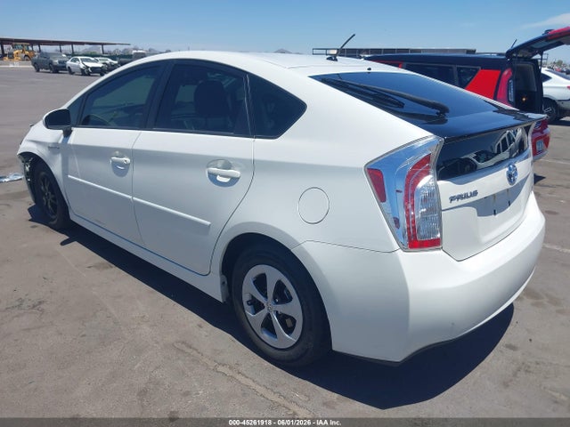 45261918 :رقم المزاد ، JTDKN3DU5F0439647 vin ، 2015 Toyota Prius Two مزاد بيع