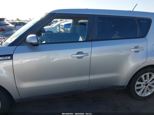 45261931 :رقم المزاد ، KNDJP3A50J7532367 vin ، 2018 Kia Soul + مزاد بيع