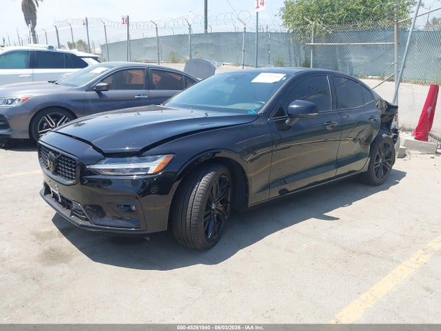 Volvo S60 B5 Plus Black Edition 2024 7JRL12FH6RG282248 Image 2