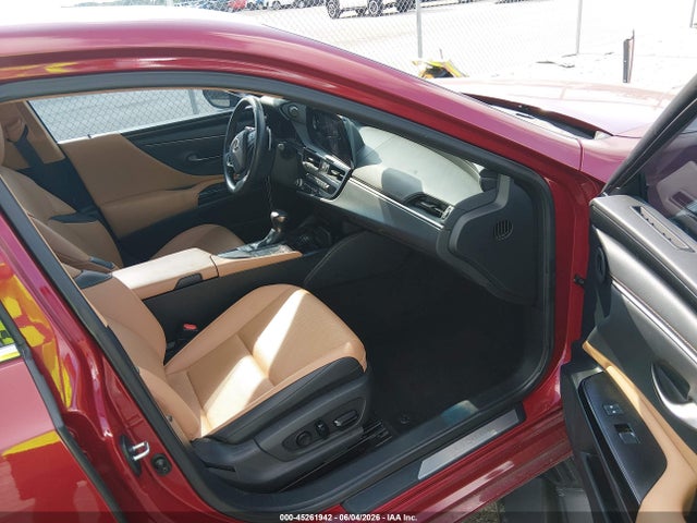 45261942 :رقم المزاد ، 58ACZ1B12NU114956 vin ، 2022 Lexus Es 350 مزاد بيع