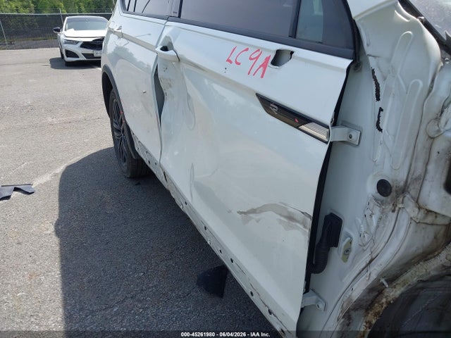 Продажа на аукционе авто 2022 Volkswagen Tiguan 2.0t Se R-line Black, vin: 3VV8B7AX9NM114893, номер лота: 45261980
