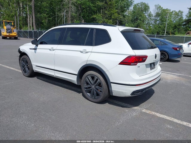 Продажа на аукционе авто 2022 Volkswagen Tiguan 2.0t Se R-line Black, vin: 3VV8B7AX9NM114893, номер лота: 45261980