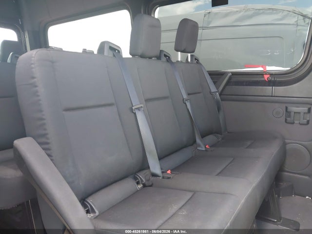 45261981 :رقم المزاد ، W1Z4DFHY0NT095790 vin ، 2022 Mercedes-benz Sprinter 2500 Standard Roof I4 Diesel مزاد بيع