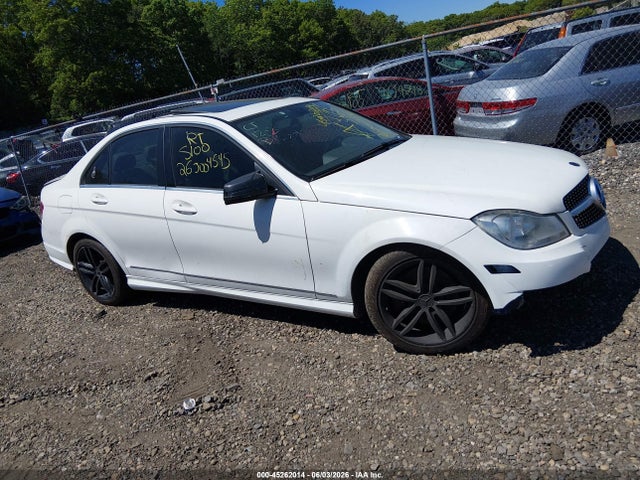 Продажа на аукционе авто 2014 Mercedes-benz C 300 Sport 4matic, vin: WDDGF8AB7ER319092, номер лота: 45262014