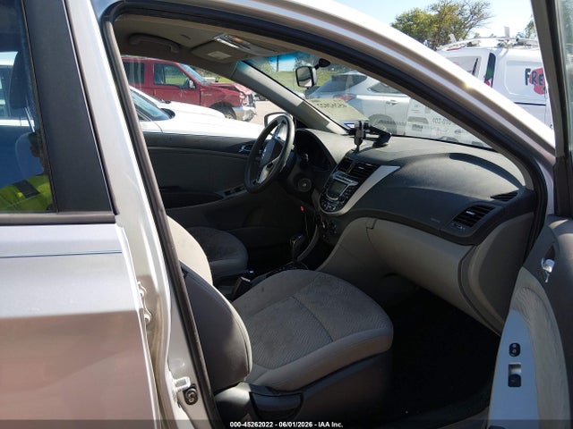 Продаж на аукціоні авто 2012 Hyundai Accent Gls, vin: KMHCU4AE2CU137579, номер лоту: 45262022