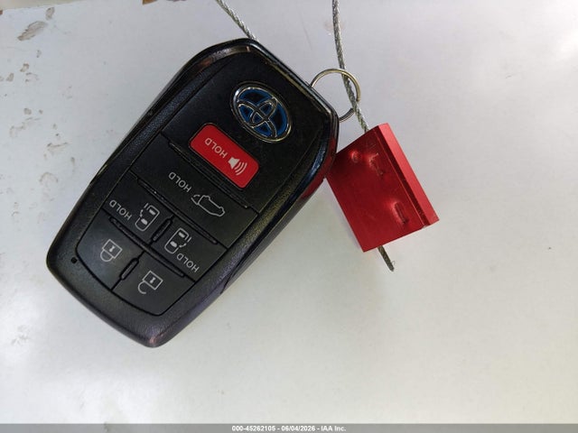 Продаж на аукціоні авто 2021 Toyota Sienna Xle, vin: 5TDYRKEC1MS028271, номер лоту: 45262105