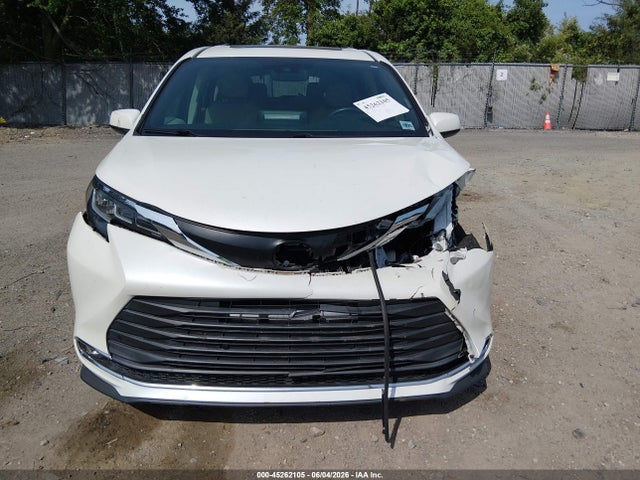 Продаж на аукціоні авто 2021 Toyota Sienna Xle, vin: 5TDYRKEC1MS028271, номер лоту: 45262105