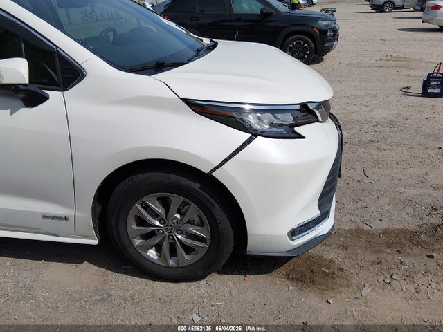 Продаж на аукціоні авто 2021 Toyota Sienna Xle, vin: 5TDYRKEC1MS028271, номер лоту: 45262105