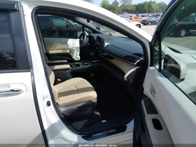 Продаж на аукціоні авто 2021 Toyota Sienna Xle, vin: 5TDYRKEC1MS028271, номер лоту: 45262105