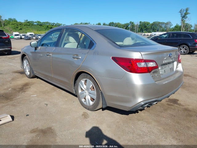 2018 Subaru Legacy 2.5i მანქანა იყიდება აუქციონზე, vin: 4S3BNAB60J3020413, აუქციონის ნომერი: 45262109