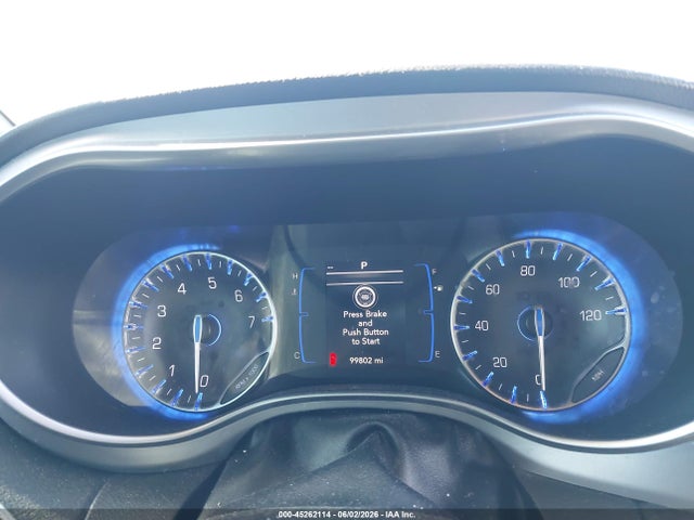 45262114 :رقم المزاد ، 2C4RC1FG5JR229161 vin ، 2018 Chrysler Pacifica Touring Plus مزاد بيع