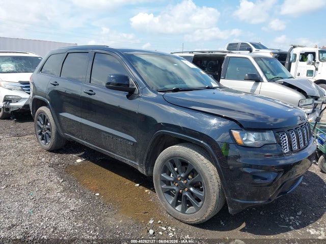 2017 Jeep Grand Cherokee Altitude 4x4 მანქანა იყიდება აუქციონზე, vin: 1C4RJFAG1HC932673, აუქციონის ნომერი: 45262127