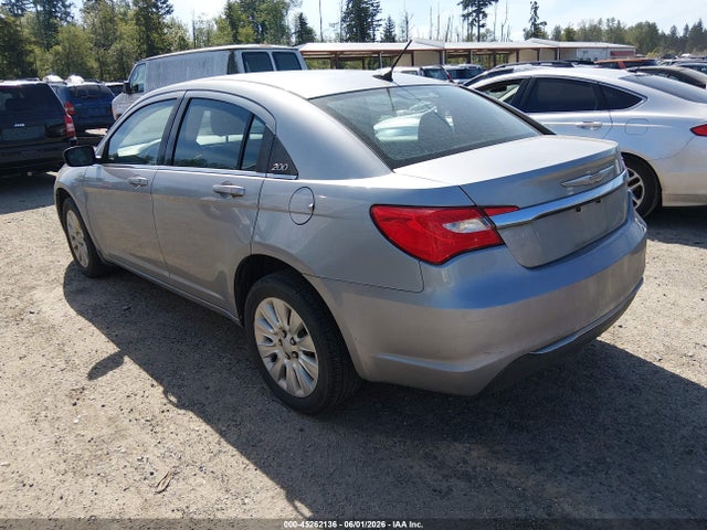 2014 Chrysler 200 Lx მანქანა იყიდება აუქციონზე, vin: 1C3CCBAB2EN205785, აუქციონის ნომერი: 45262136
