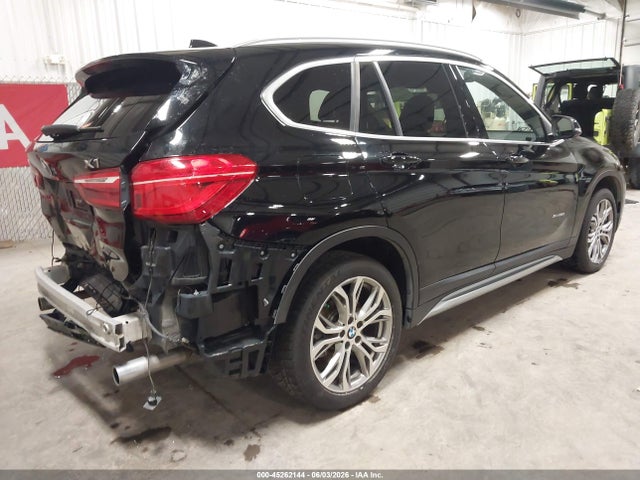 45262144 :رقم المزاد ، WBXHT3Z37H4A55547 vin ، 2017 Bmw X1 Xdrive28i مزاد بيع
