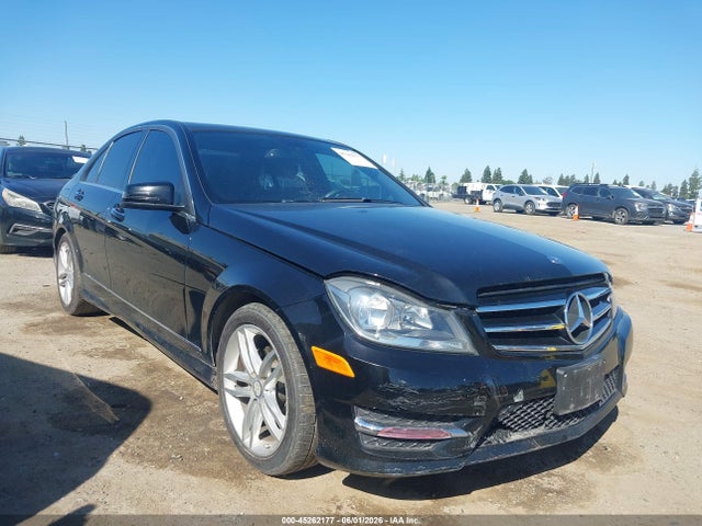 Mercedes-Benz C 250 Sport 2014 WDDGF4HB3EA962990 главное изображение