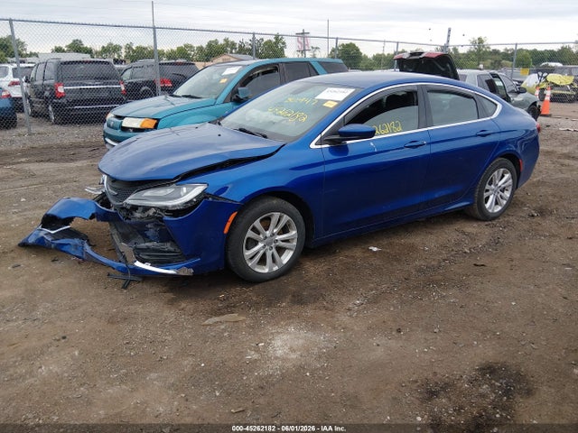 45262182 :رقم المزاد ، 1C3CCCAB1FN670517 vin ، 2015 Chrysler 200 Limited مزاد بيع