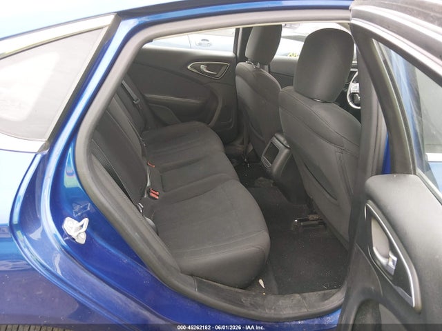 45262182 :رقم المزاد ، 1C3CCCAB1FN670517 vin ، 2015 Chrysler 200 Limited مزاد بيع
