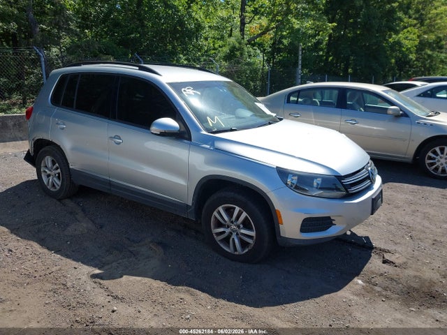 Aukcja sprzedaży 2016 Volkswagen Tiguan S, vin: WVGBV7AX0GW013056, numer aukcji: 45262184