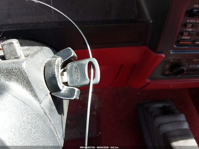 45262188 :رقم المزاد ، 1FMDU34X6NUD44491 vin ، 1992 Ford Explorer مزاد بيع