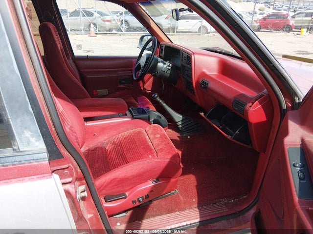 45262188 :رقم المزاد ، 1FMDU34X6NUD44491 vin ، 1992 Ford Explorer مزاد بيع